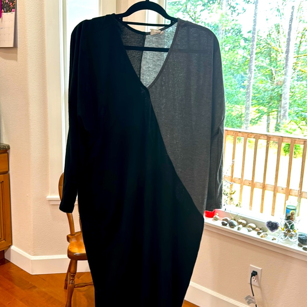 Scrunch dress with bat wing sleeves